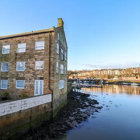 5 Old Sail Loft ウィットビー