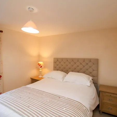 5 Old Sail Loft 펜션 휫비