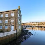 5 Old Sail Loft Whitby